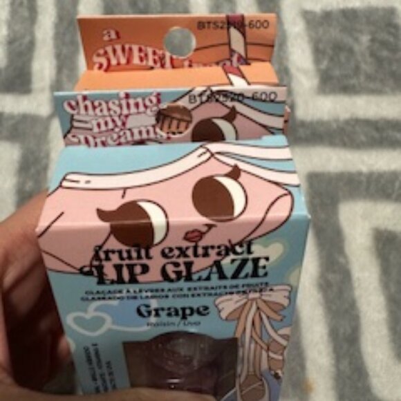 Ioni Fruit Extract Lip Glaze - Grape & Green Apple - Picture 2 of 6